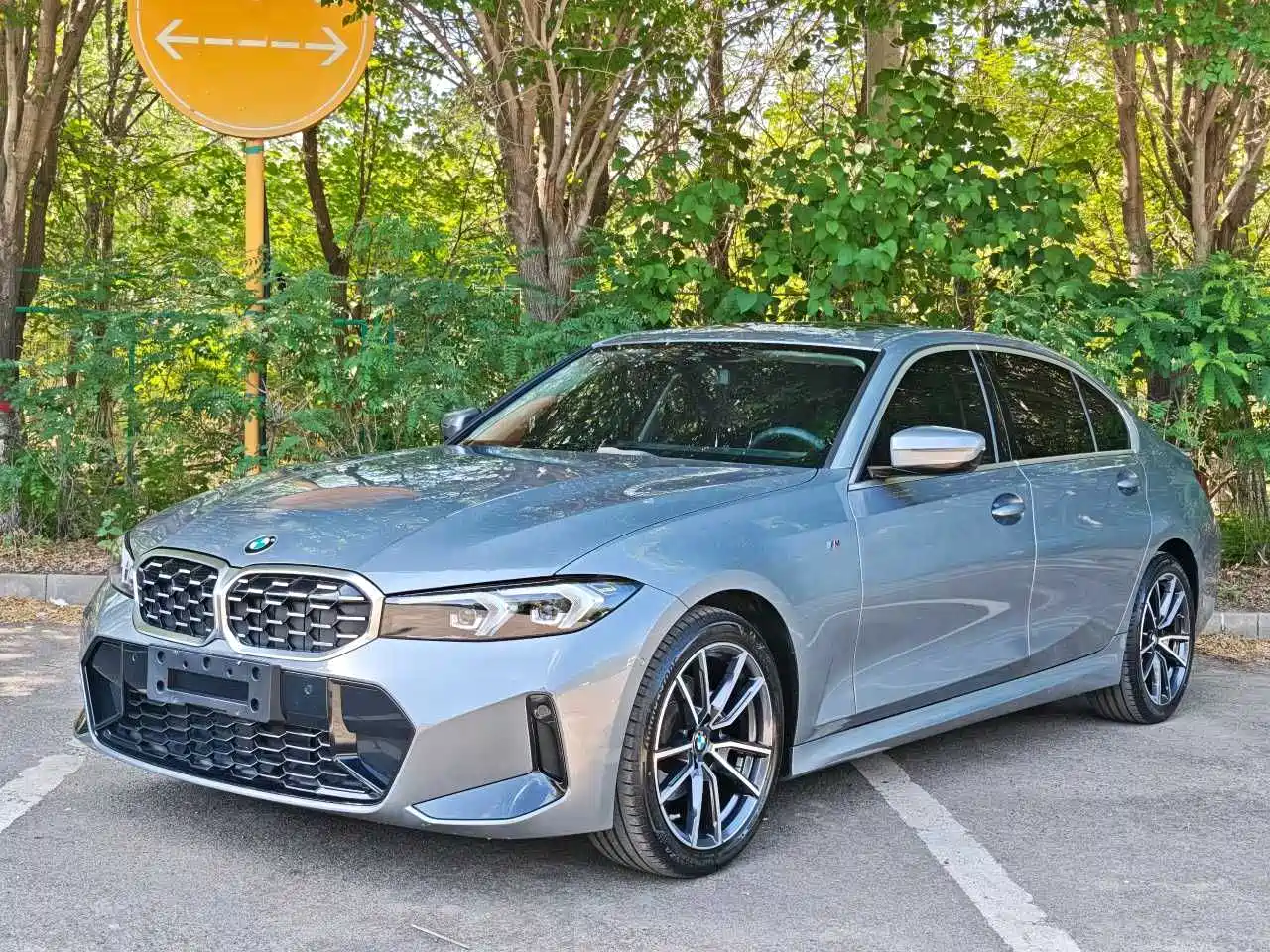 BMW 3 Series 2023 325Li M Sport Package