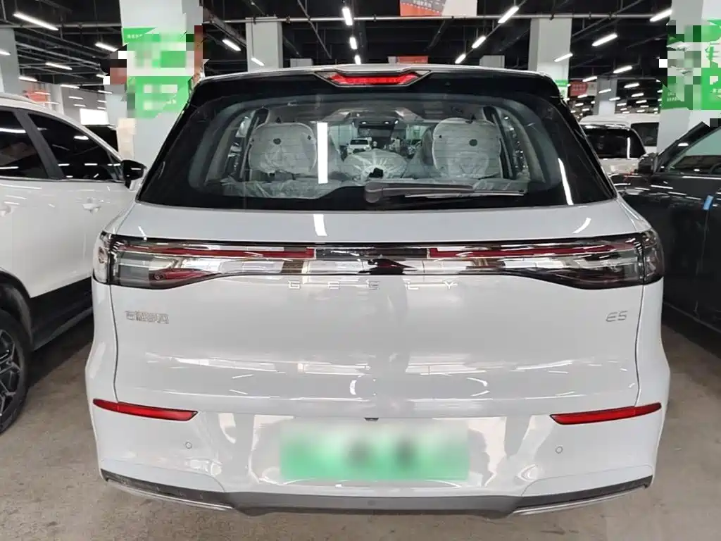 Geely Galaxy Galaxy E5 2026 2026 530km Voyager Edition