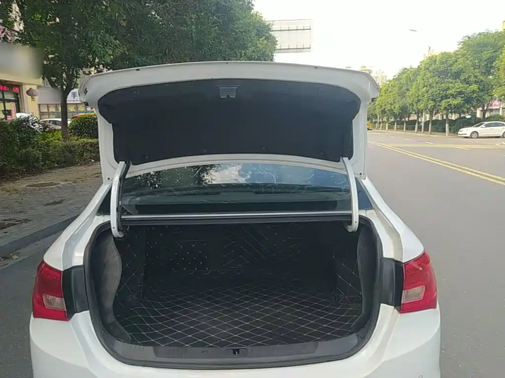 Photo 19 - Buick Excelle