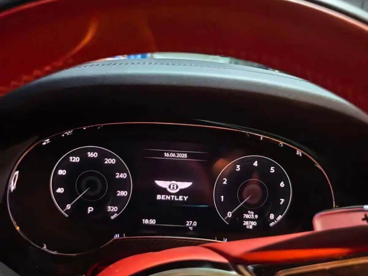 Bentley Bentayga 2021 4.0T V8 фото 5