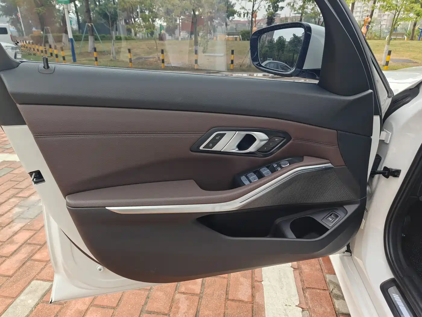 BMW 3 Series 2023 325Li M Sport Package фото 6