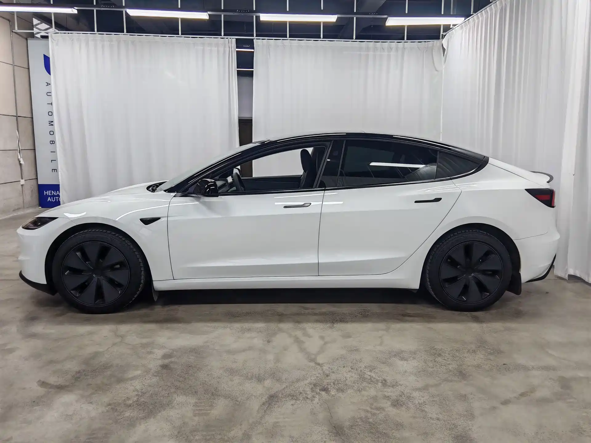 Фото 7 - Tesla Model 3