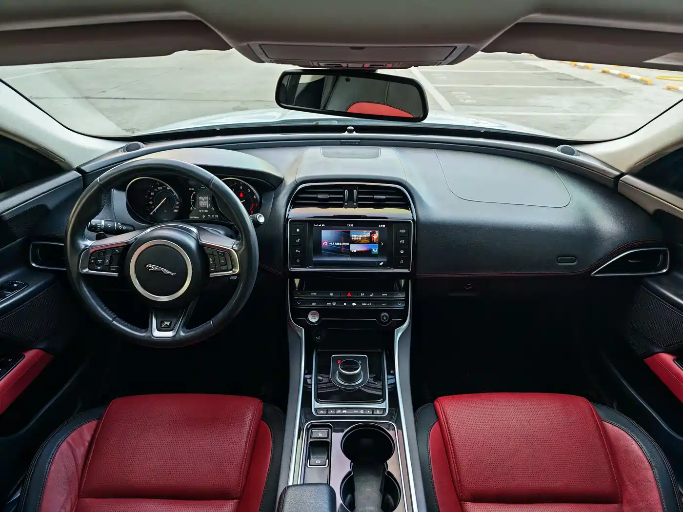 Jaguar XE 2017 2017 2.0T 200PS R-Sport
