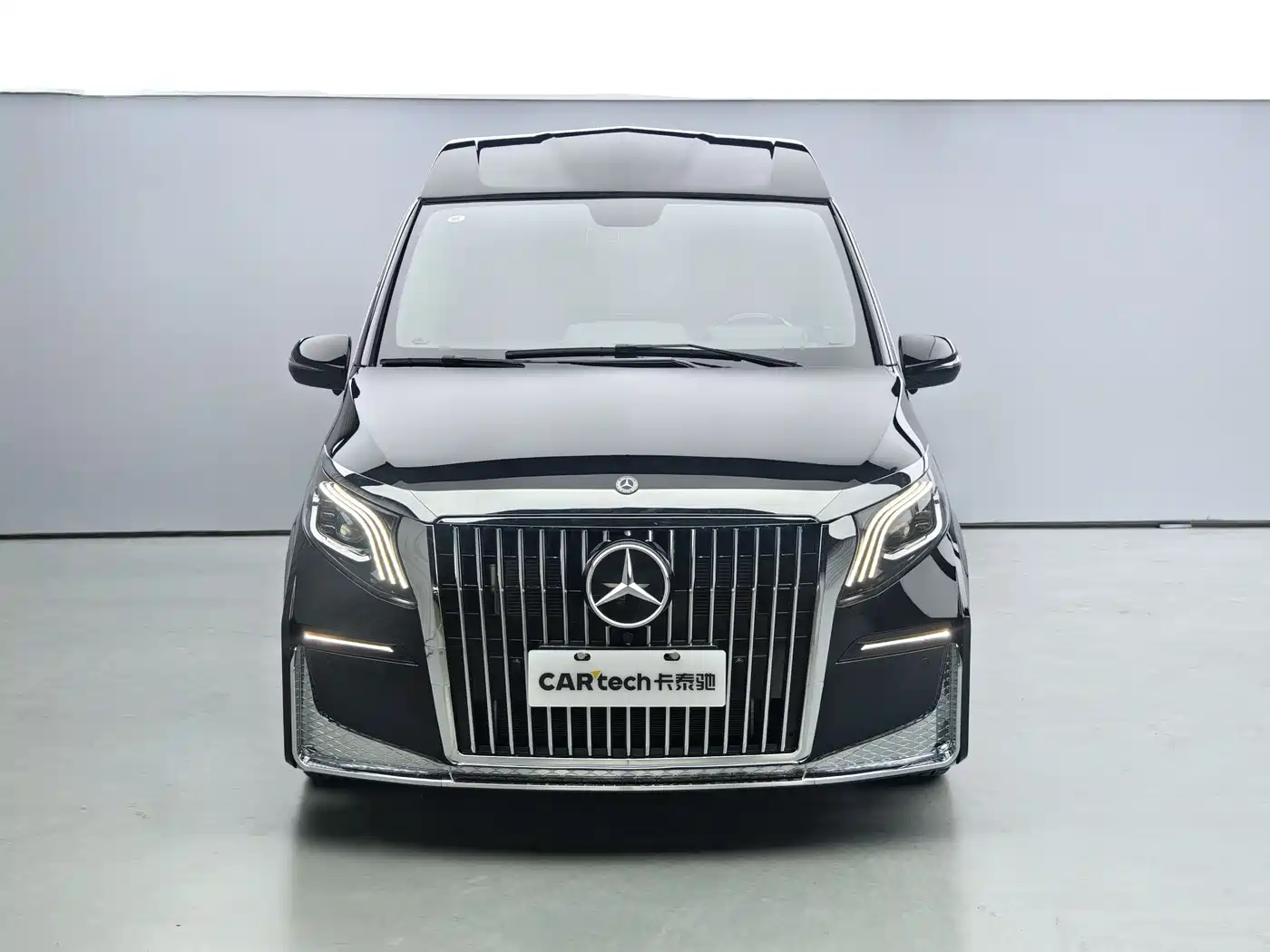 Mercedes-Benz Vito 2024 2.0T Business 7-Seater фото 2