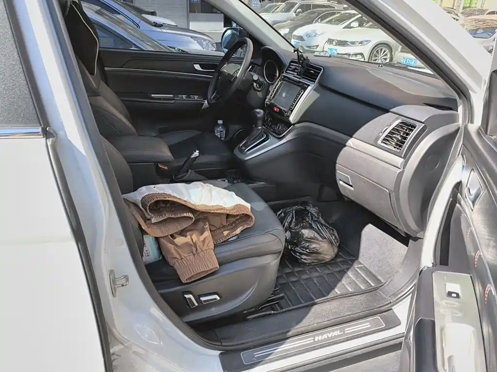 Фото 18 - Haval H6