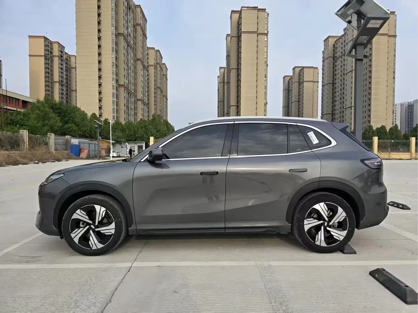 GEELY GALAXY GALAXY E5