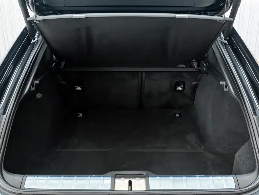 Photo 12 - Porsche Panamera