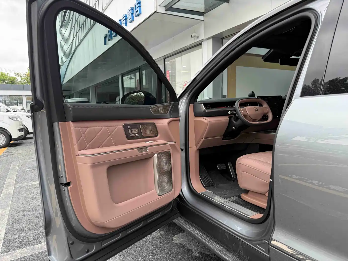 NIO ES9 2026