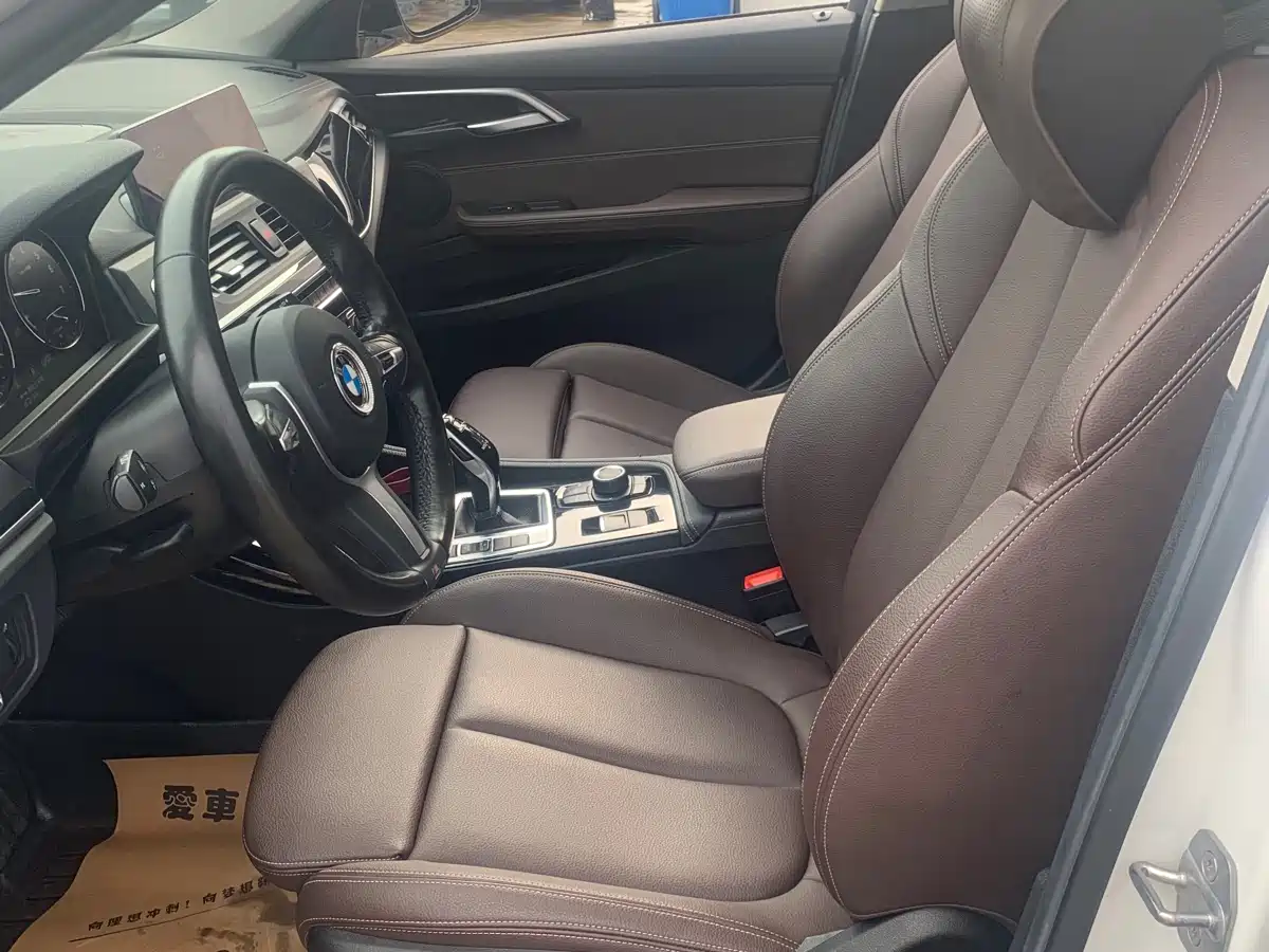 BMW 1 Series 2020 Model 120i M Sport Package фото 6