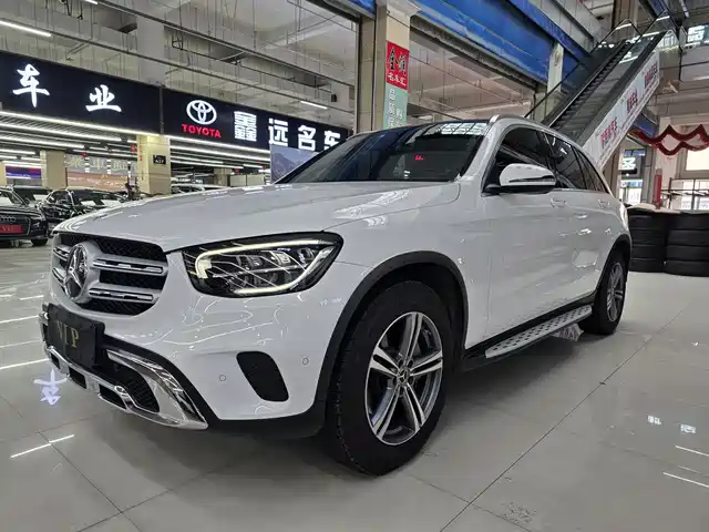 MERCEDES-BENZ GLC