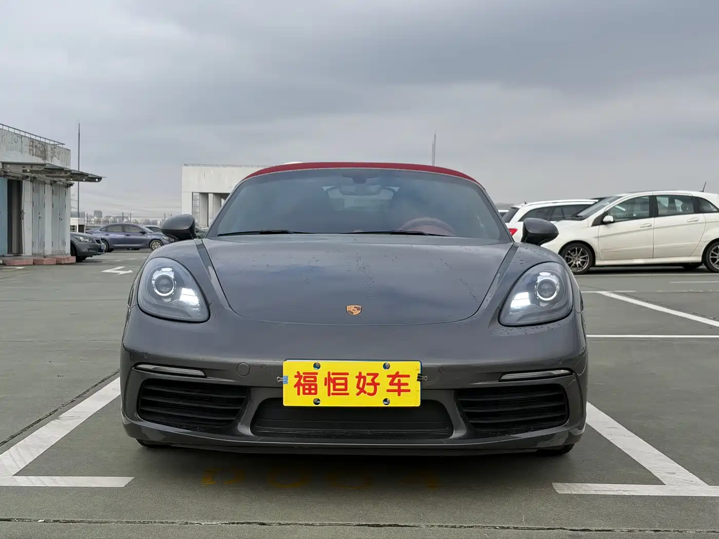 PORSCHE 718