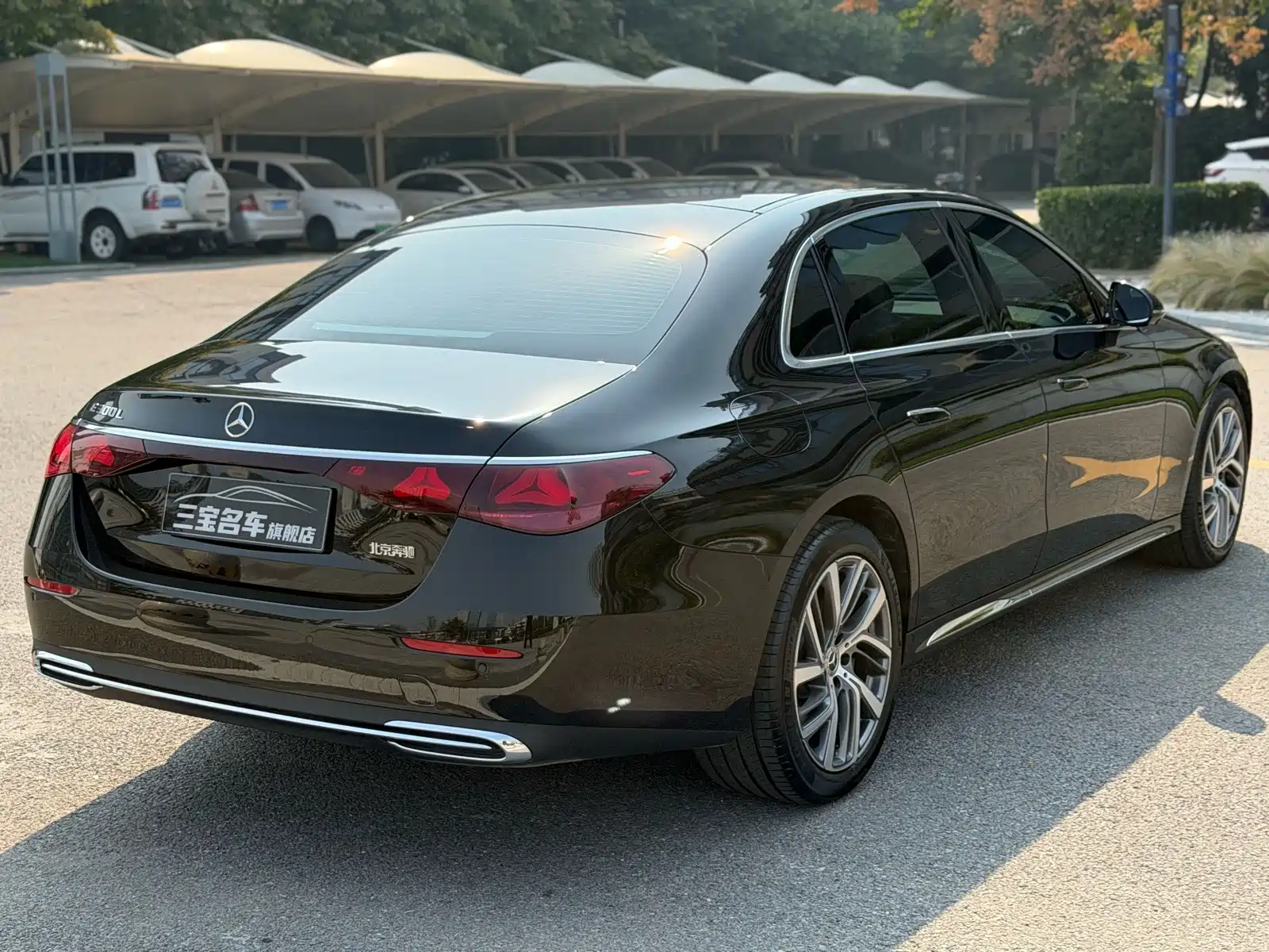 Фото 11 - Mercedes-Benz E-Class
