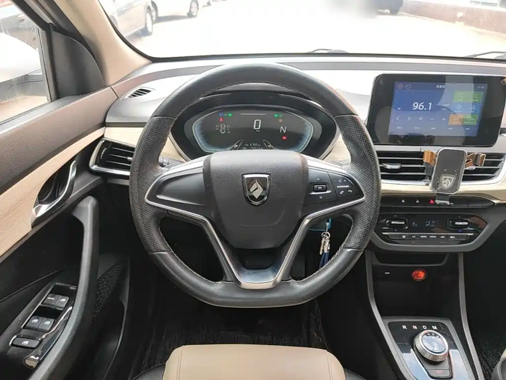 Baojun 360 2019 2018 1.5L Automatic Luxury (China V)