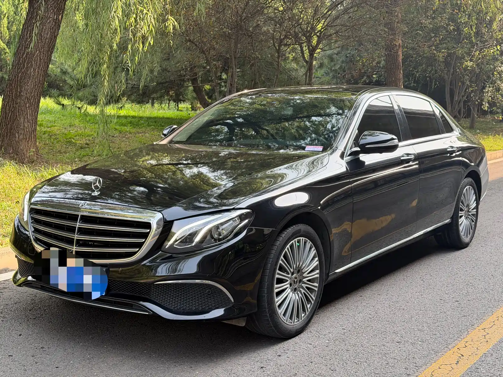 Фото 1 - Mercedes-Benz E-Class