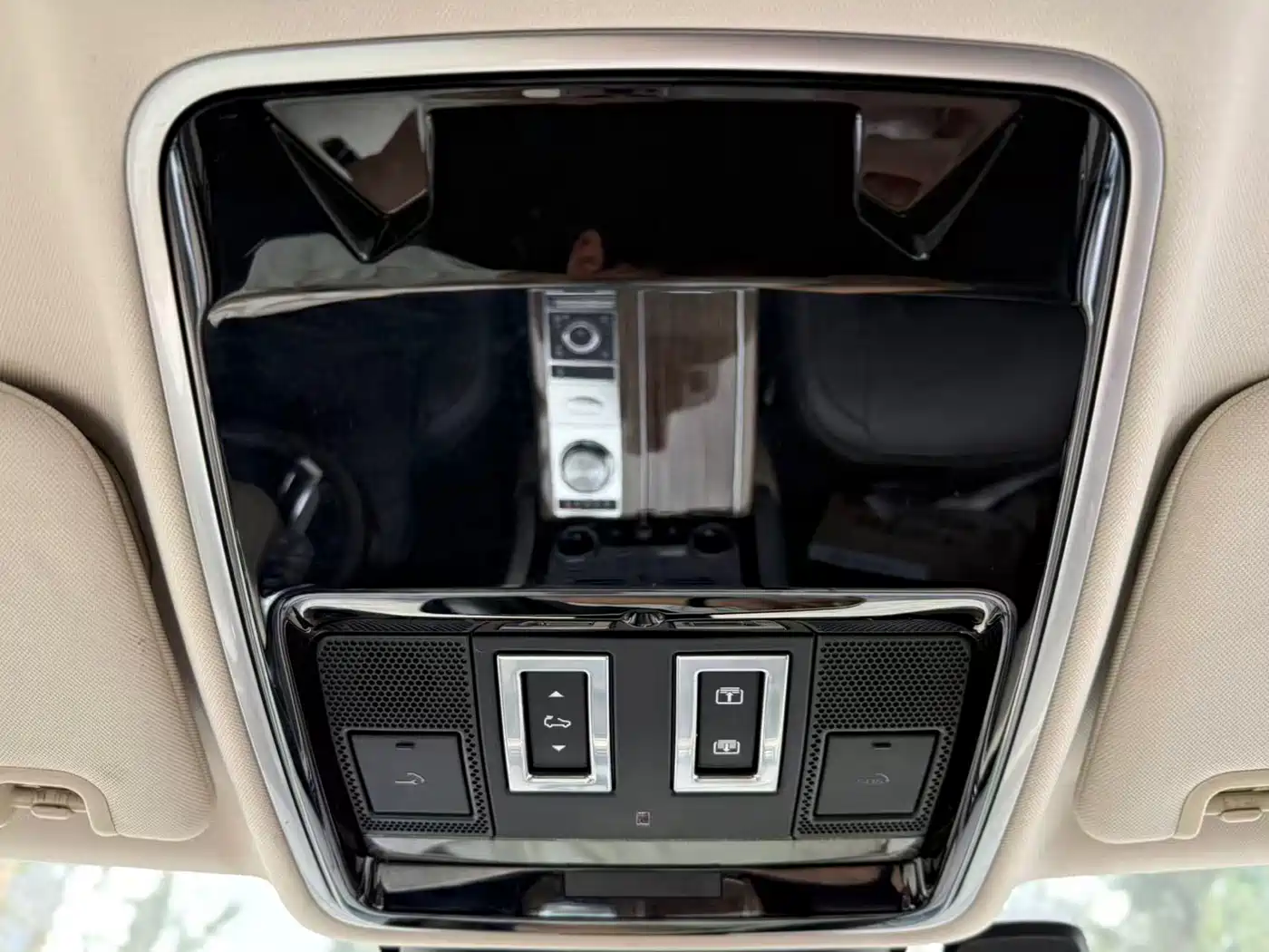 Land Rover Range Rover 2018 3.0 SC V6 Vogue Heritage Edition фото 22