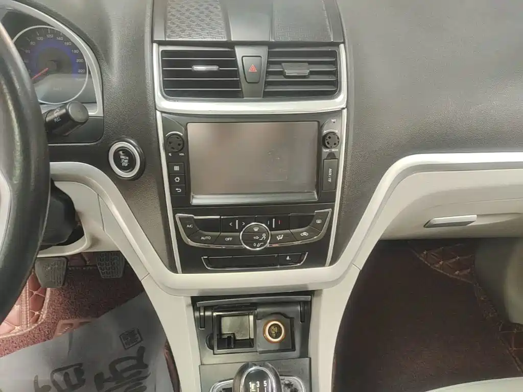 Geely Emgrand 2015 2014 Sedan 1.5L Manual Elite