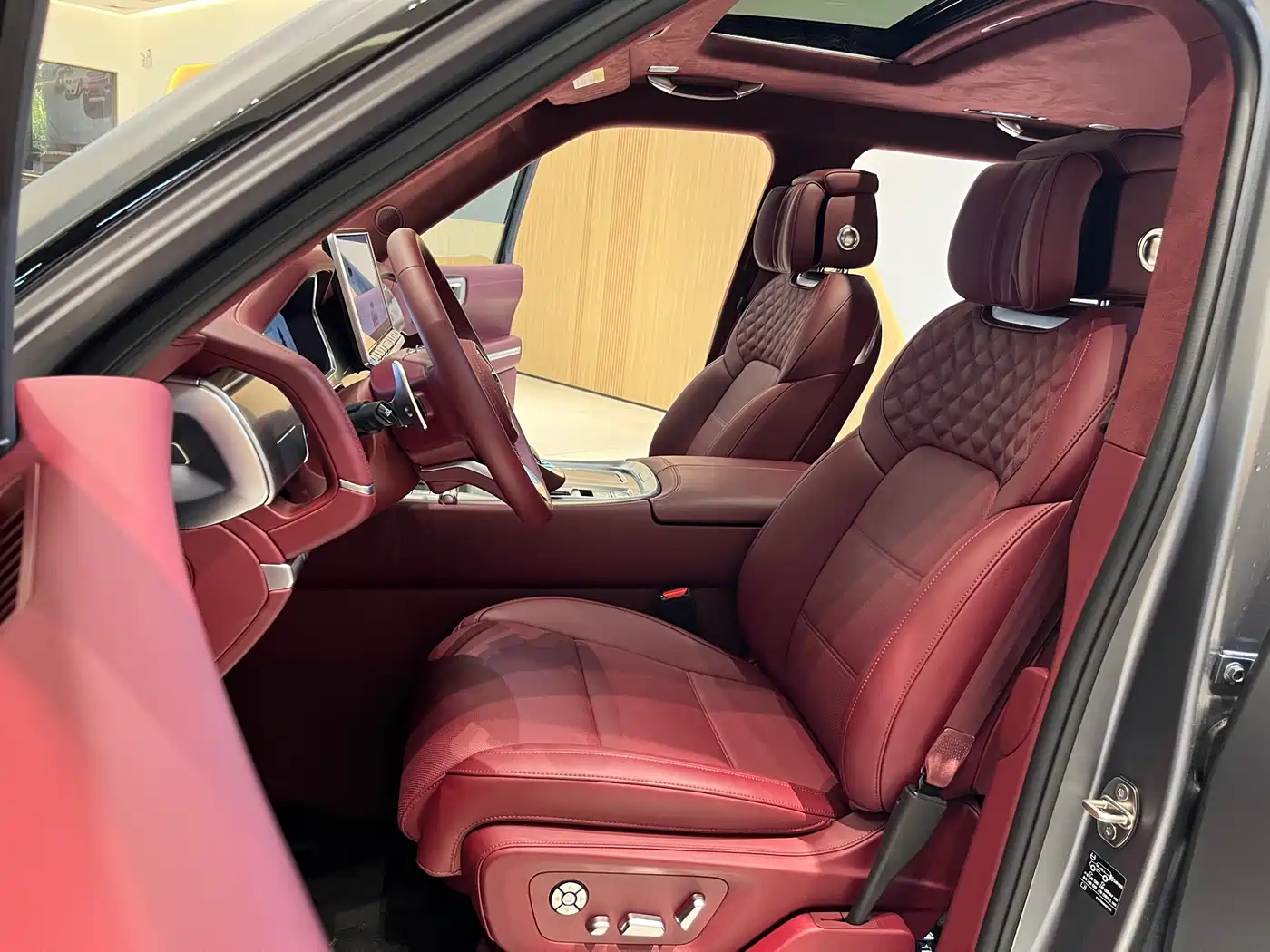 TANK TANK 700 NEW ENERGY