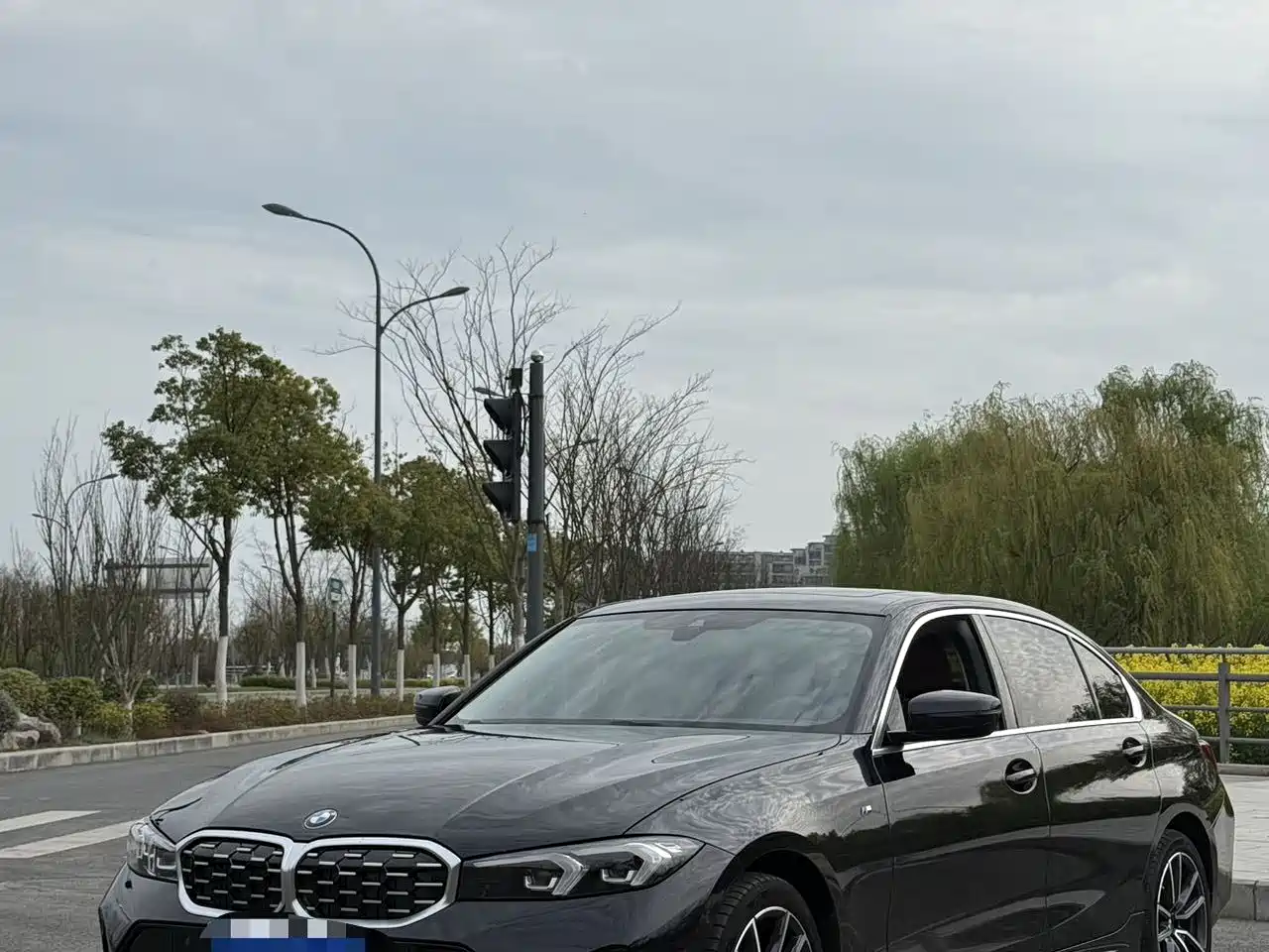 BMW 3 Series 2024 325Li M Sport Package