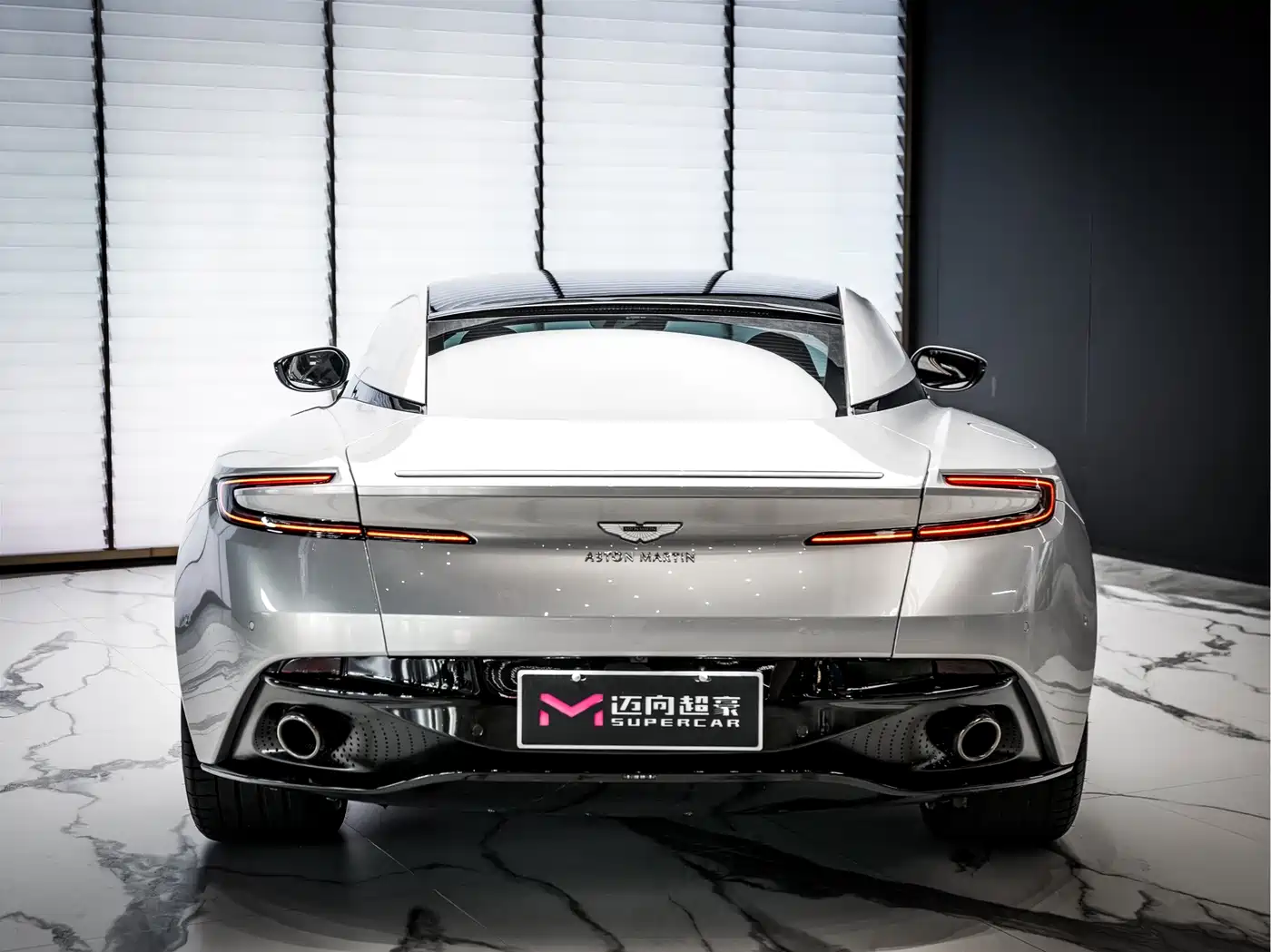 Aston Martin DB11 2018 2019 Model 4.0T V8 Coupe