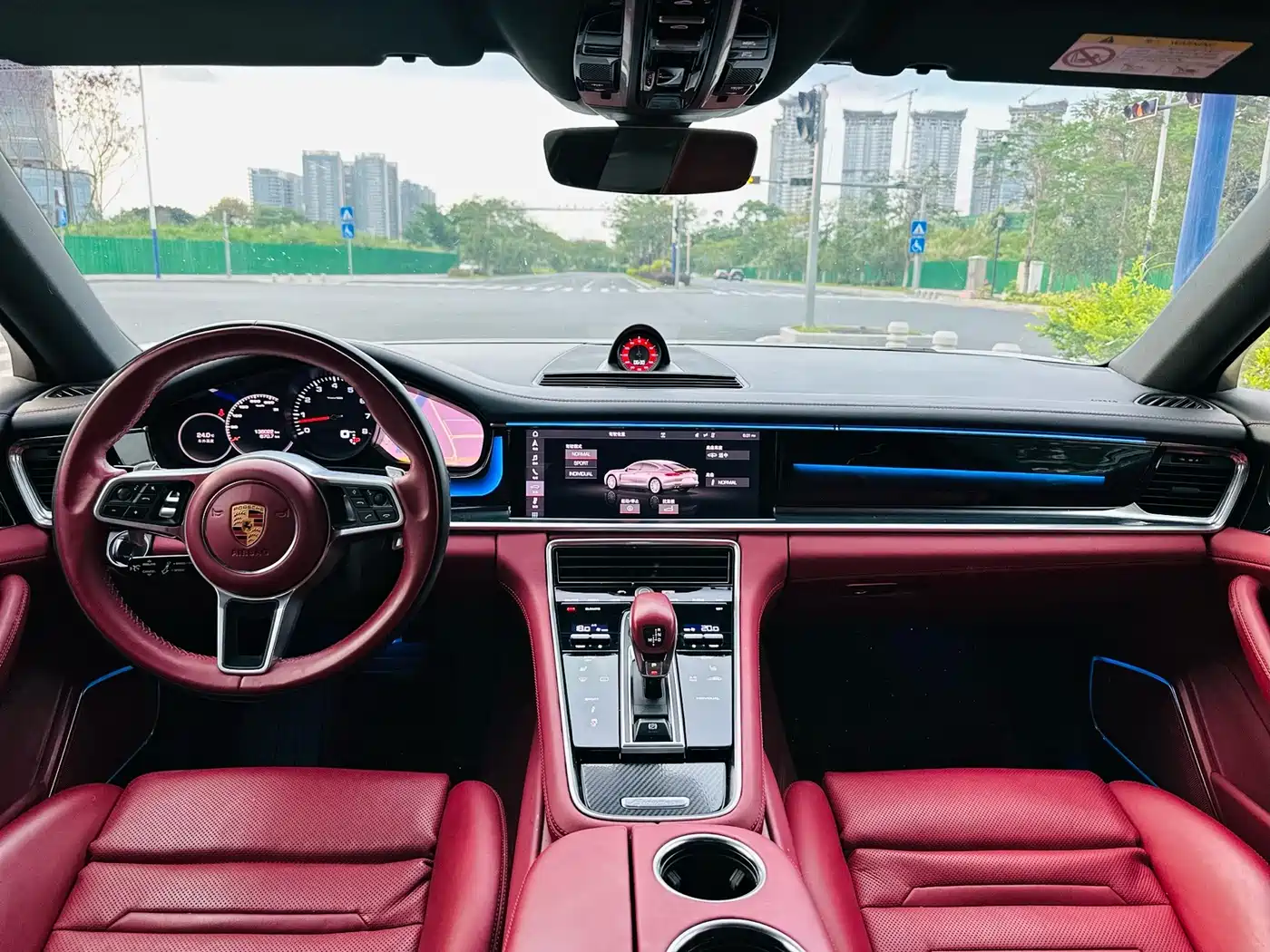 Porsche Panamera 2017 Panamera 4 Executive Long Wheelbase 3.0T фото 16