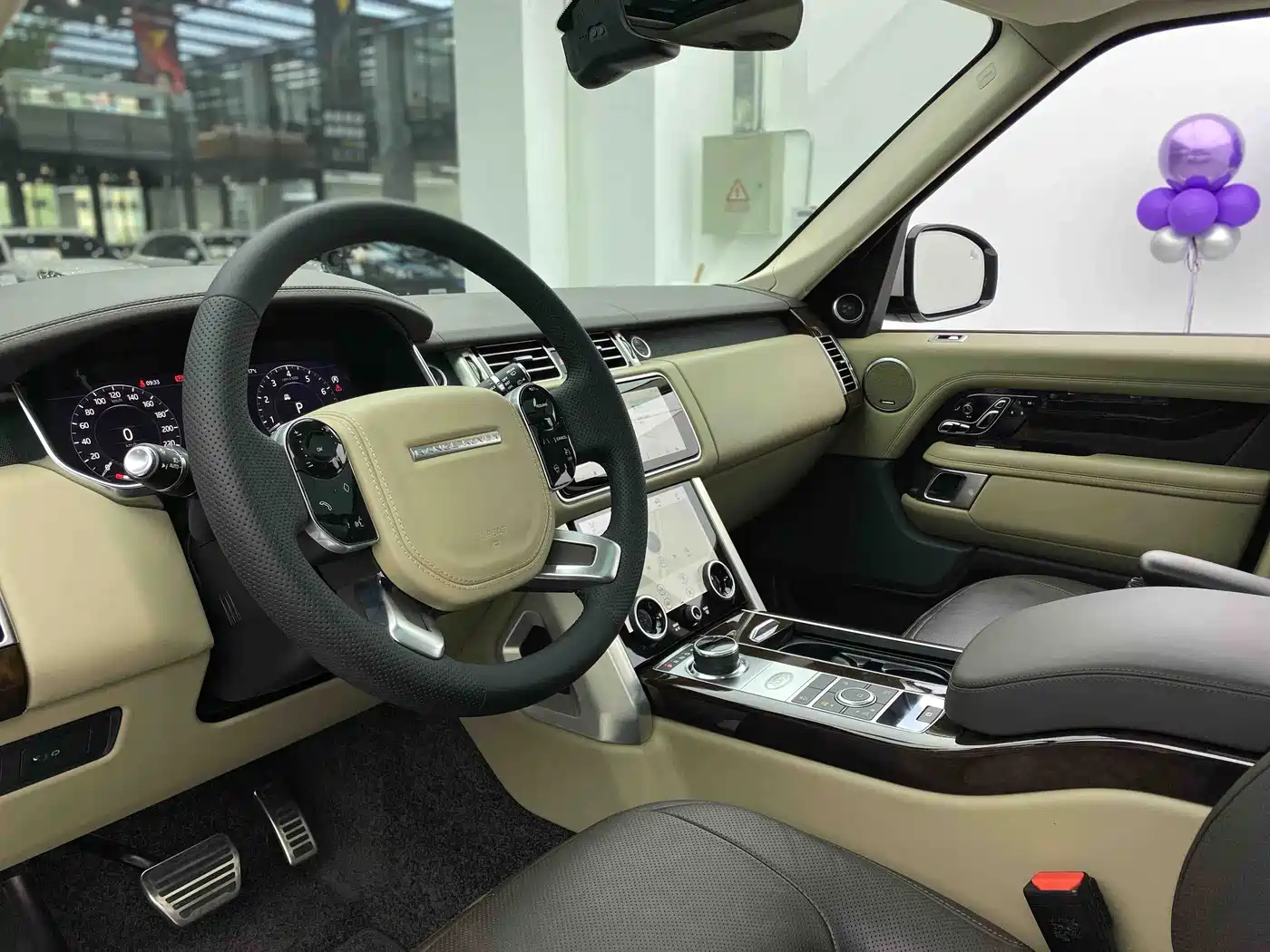 Фото 9 - Land Rover Range Rover