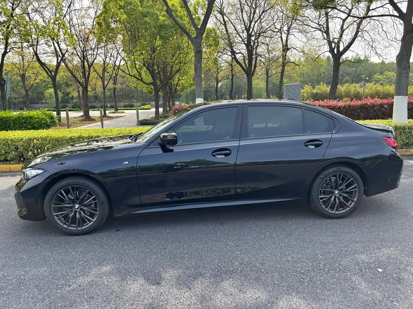 BMW 3 Series 2024 325Li M Sport Shadowline Package фото 3