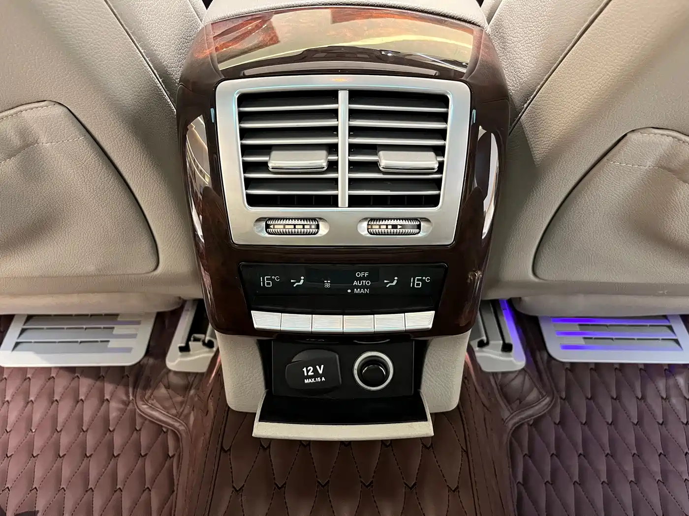 Mercedes-Benz S-Class 2010 S 350 L Luxury фото 13