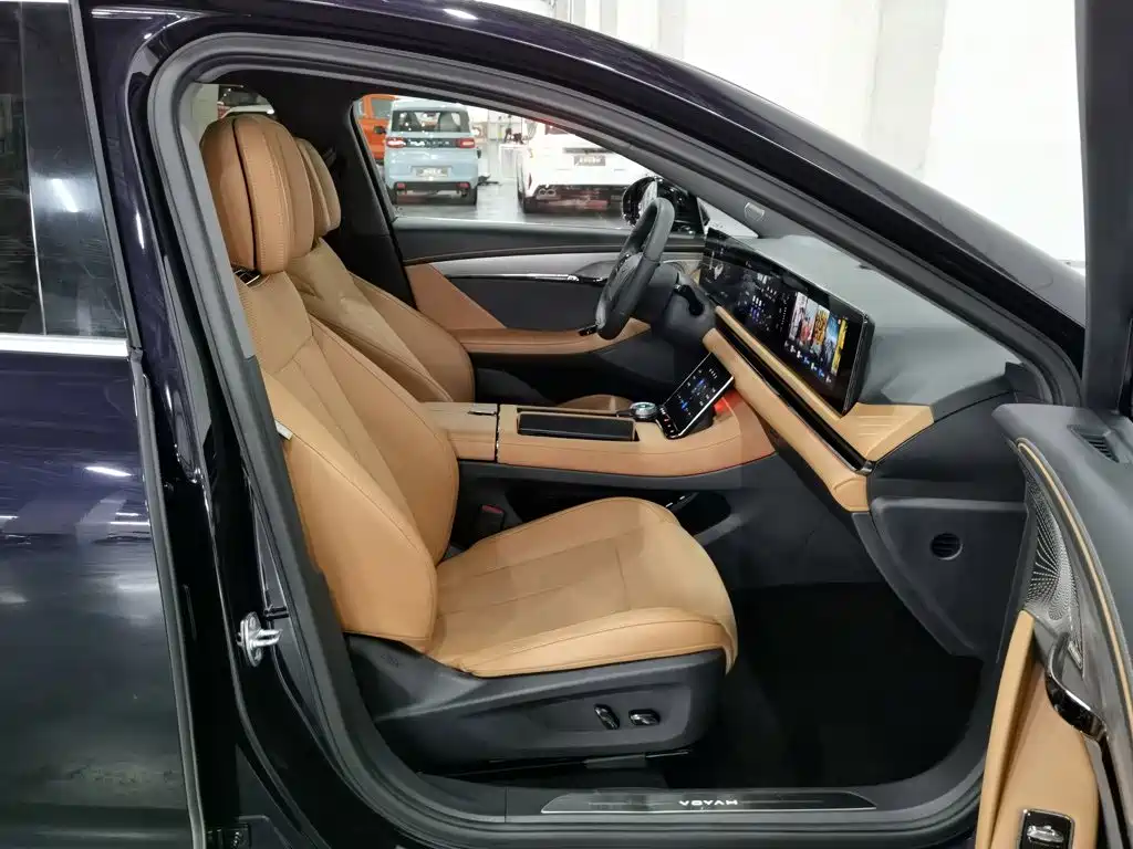 Voyah Auto VOYAH Zhuiguang 2025 2024 PHEV AWD Ultra-long Range Executive Edition