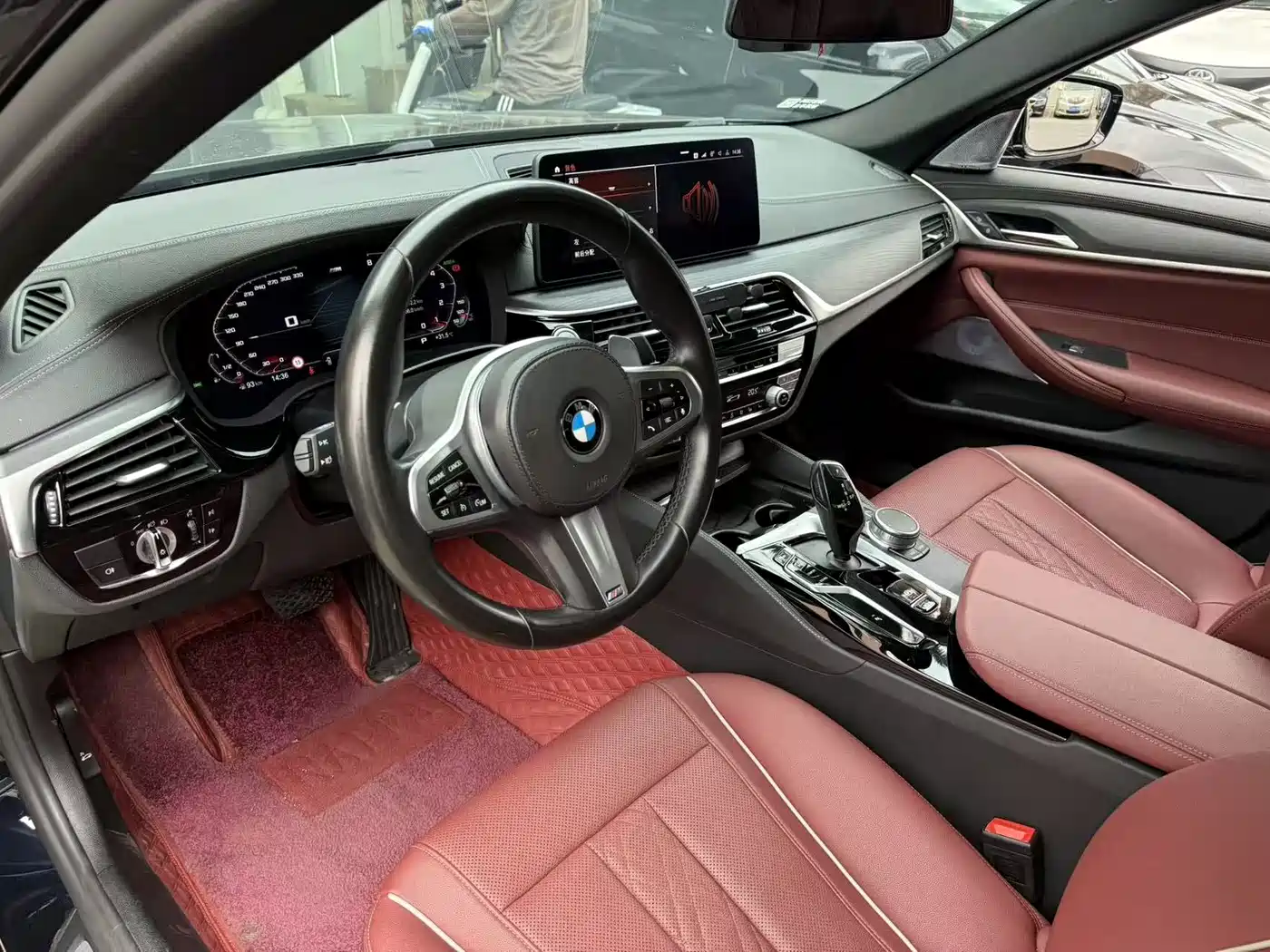 BMW 5 Series 2021 530Li Leading M Sport Package фото 10