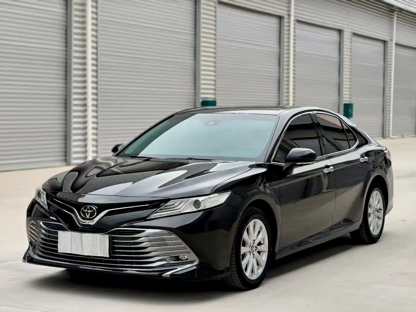 Toyota Camry 2018 2.0G Luxury Edition