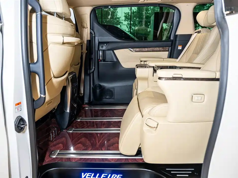 Toyota Vellfire 2023 Crown Hybrid 2.5L HV Premium фото 14