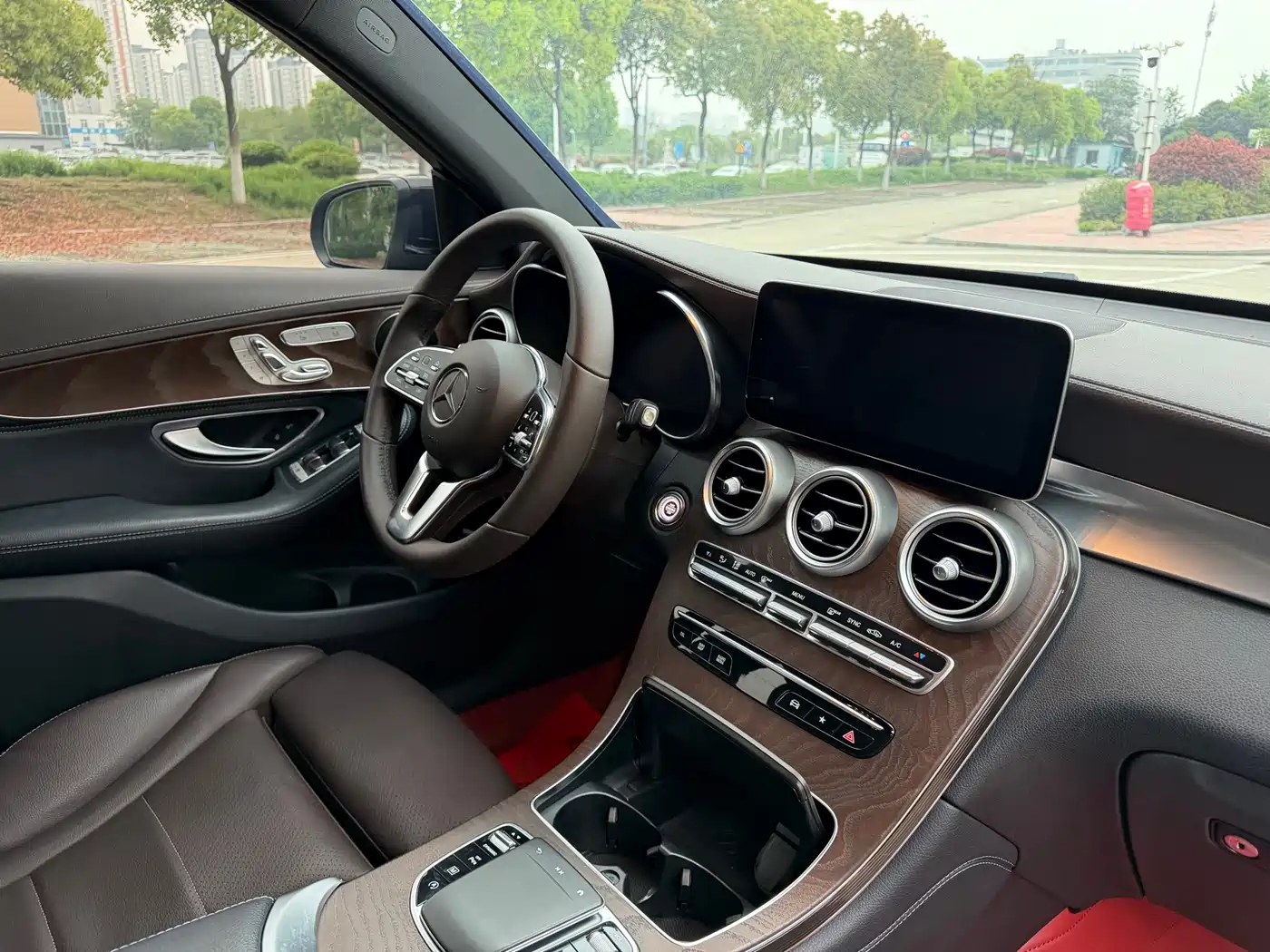 Mercedes-Benz GLC 2020 GLC 300 L 4MATIC Dynamic фото 4