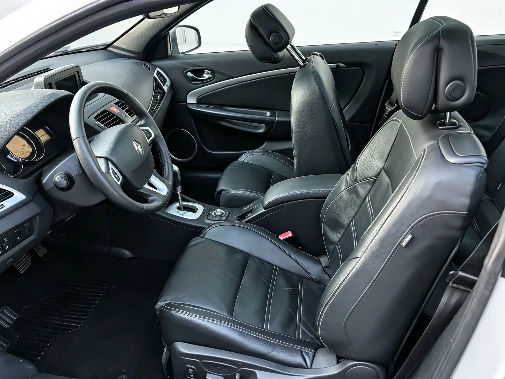 Фото 14 - Renault Megane