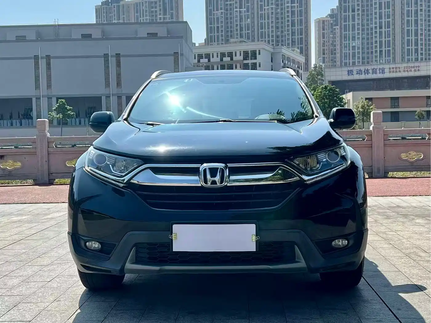 Photo 2 - Honda CR-V