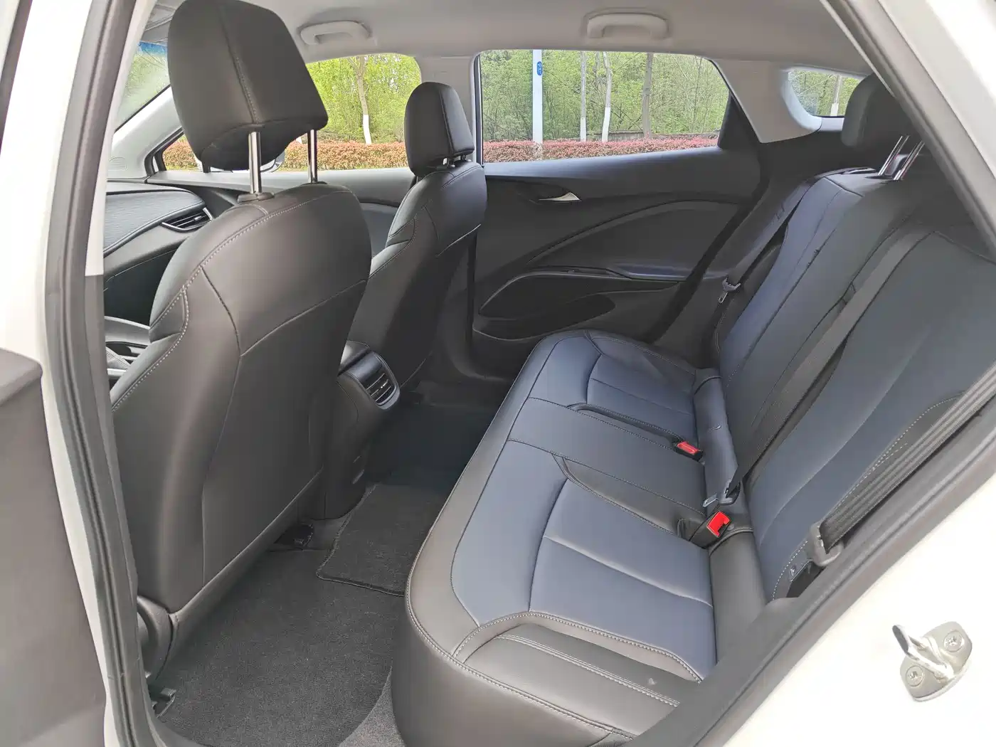 BUICK SLIGHTLY BLUE 6