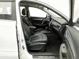 Фото 23 - Roewe RX3