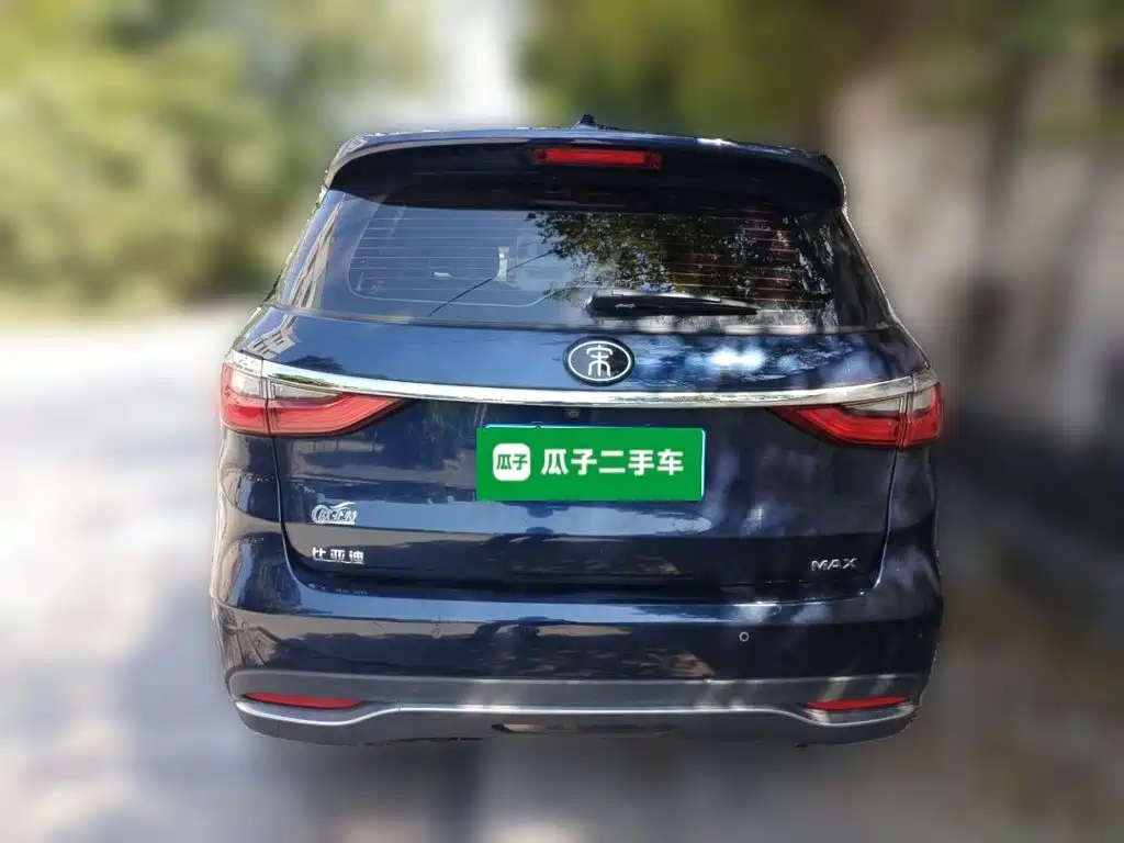 Фото 5 - BYD Song MAX
