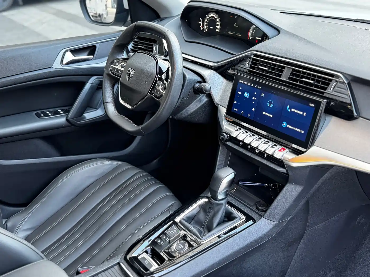 Peugeot 408 2024 2022 1.6T Progressive Edition