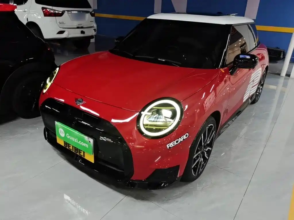 MINI Electric MINI COOPER 2024 — пригон из Китая