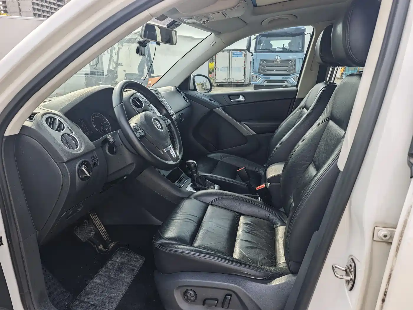 Volkswagen Tiguan 2012 1.8TSI Automatic 4WD Elite Edition фото 4