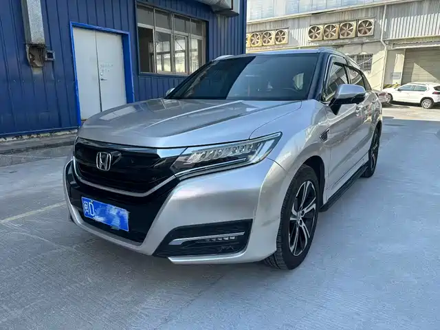 HONDA UR V