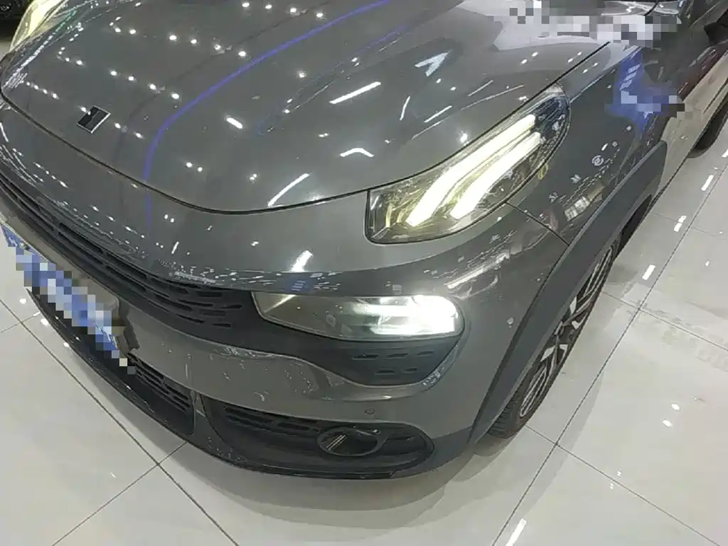 Photo 24 - Lynk & Co 02