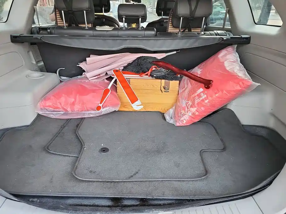 Chevrolet Captiva 2012 2012 Model 2.4L 2WD Urban Edition 5-Seater
