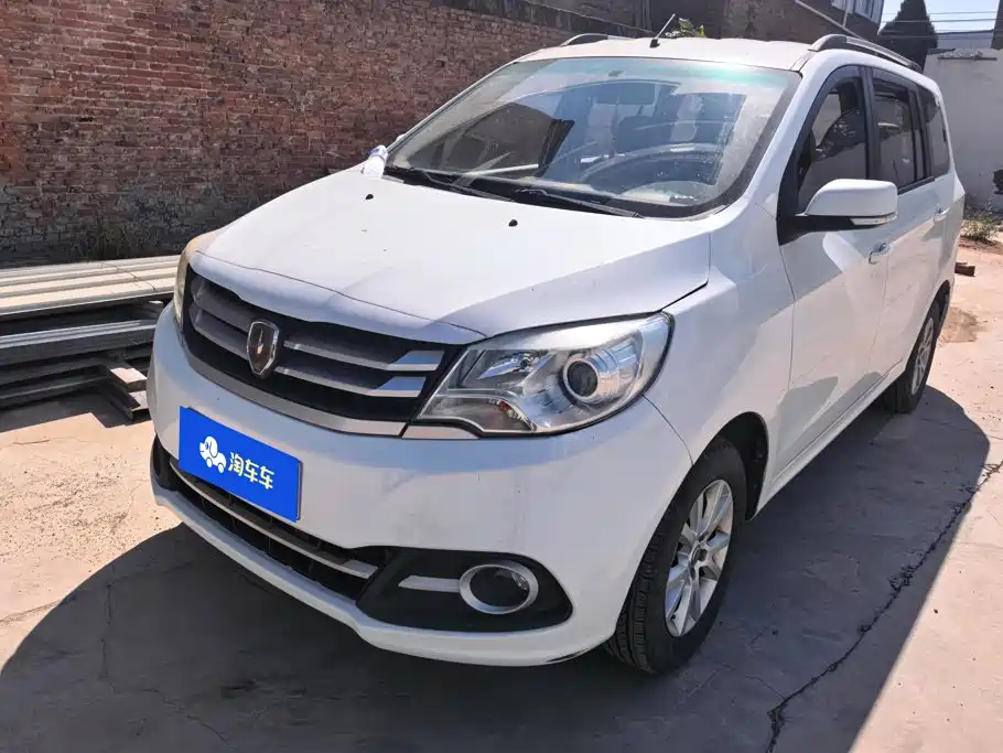 Jinbei Huachen Jinbei 750 2016 2016 1.5L Luxury