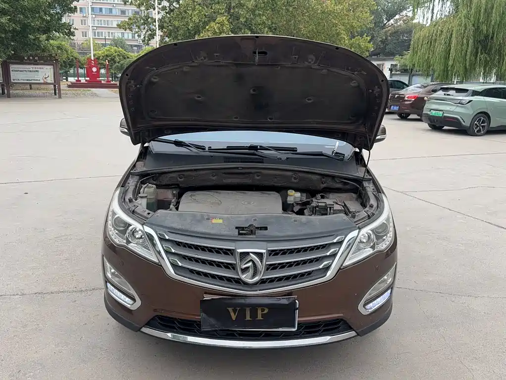 Baojun 560 2015 2015 1.8L Manual Luxury