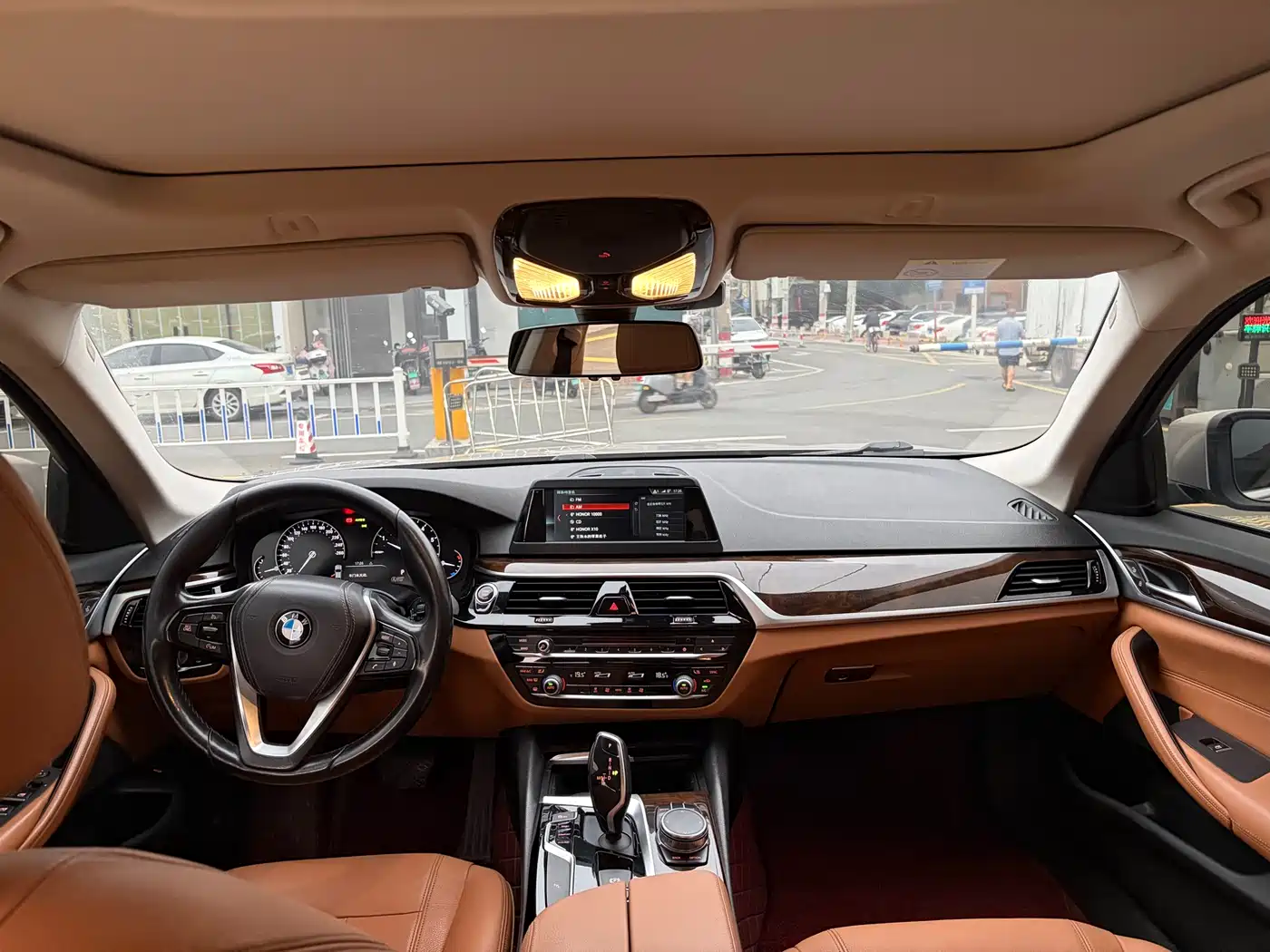 BMW 5 Series 2018 528Li Launch Special Edition фото 6