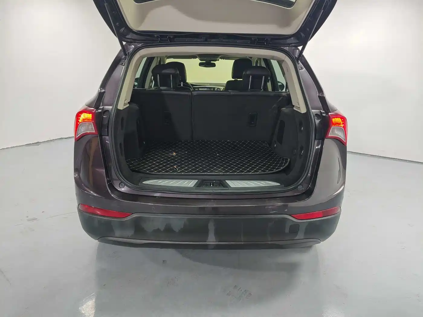 Buick Envision Plus 2018 20T 2WD Leading фото 18