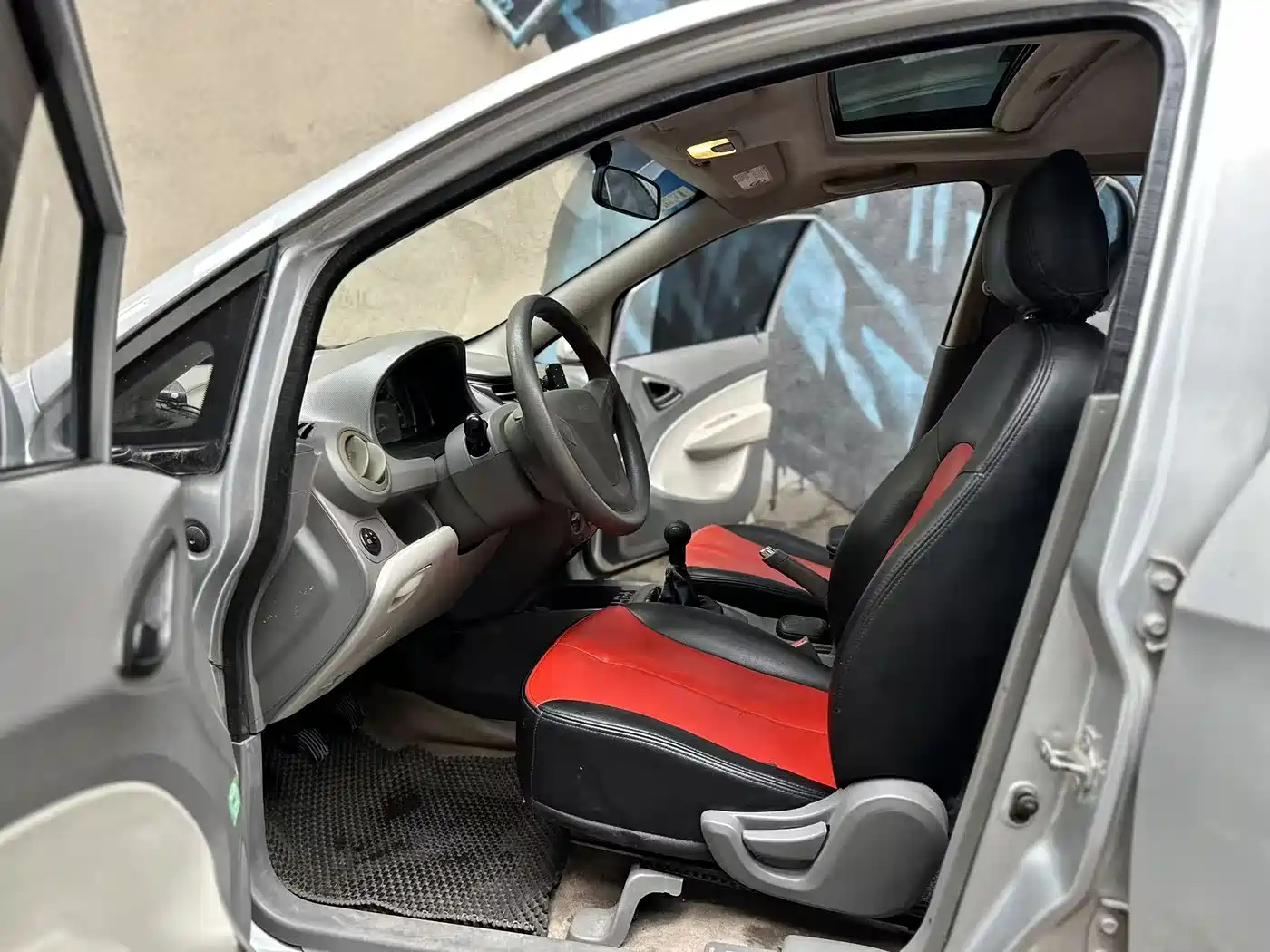 Chevrolet Sail 2013 Sedan 1.4L Manual Premium Edition фото 7