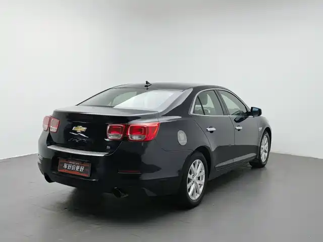 Chevrolet Malibu 2013 2.0L Automatic Luxury Edition — фото 2