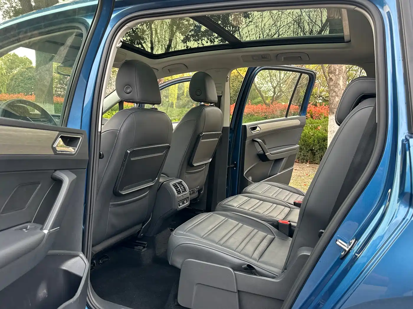 Volkswagen Touran 2016 Touran L 280TSI DSG Elegance фото 9